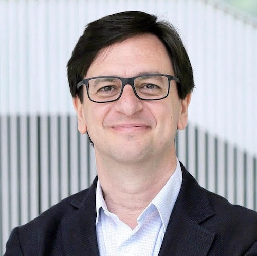 Headshot of Esteban Moro